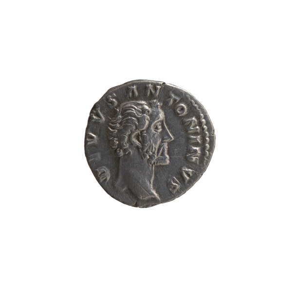 Denarius of Lucius Verus (issuer) and Marcus Aurelius (issuer), posthumous depiction of Antoninus