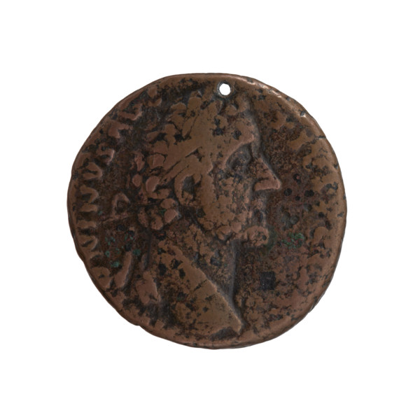 Antoninus Pius (86–161; Roman emperor 138–161), as (with a hole). Obverse: Head of Antoninus Pius