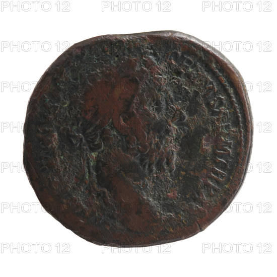 Sestertius of Marcus Aurelius (121–180; Roman emperor 161–180). Obverse: Head of Marcus Aurelius