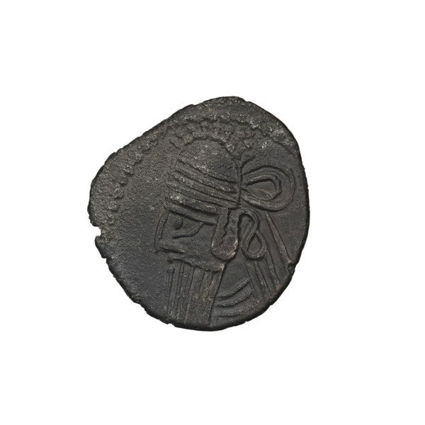 Drachma of Vologases III (105–147). Obverse: head of Vologases III wearing a tiara, face turned