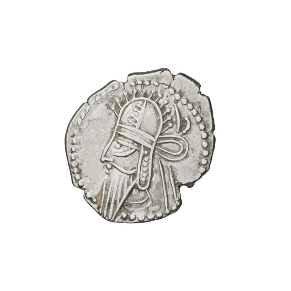 drachma, Artabanos IV (king of Parthia; 213–224 AD); Obv.: bust of Artabanos IV wearing a tiara,