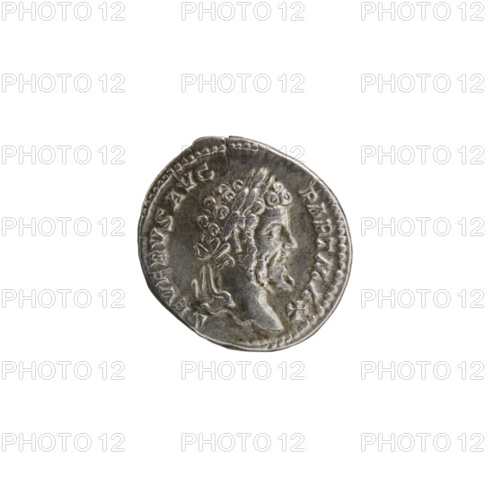 Denarius; Roman deities; Victoria; Septimius Severus (Roman emperor, 146–211) — iconography.
