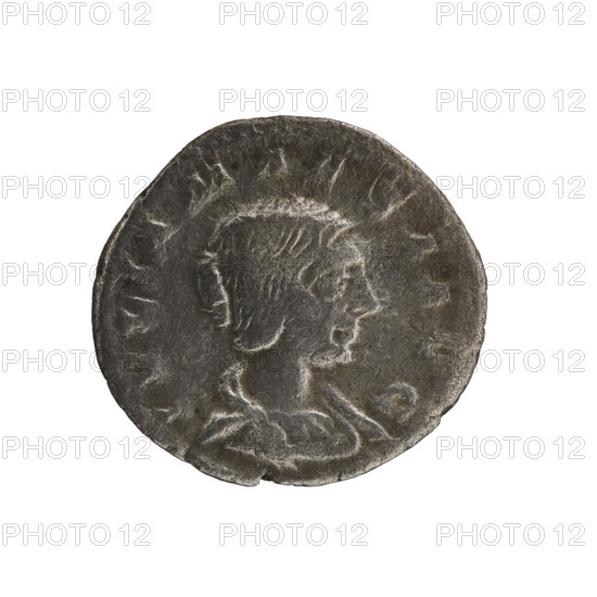 Denarius, Elagabalus (204–222; Roman emperor 218–222). Obverse: IVLIAMAESAAVG — draped bust of