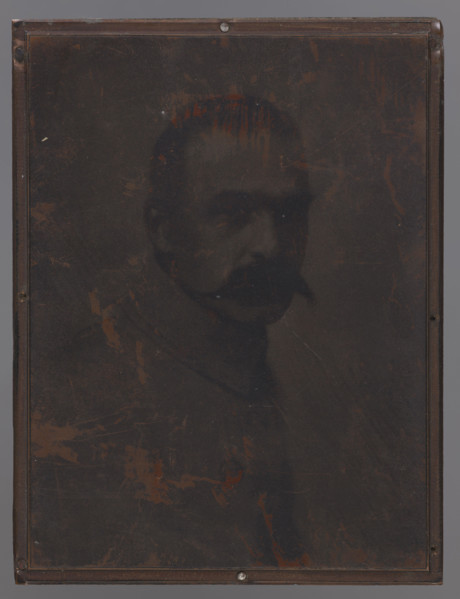 Portrait of Józef Pilsudski (1867–1935), 1924, graphic plate; height 12.8 cm, width 9.7 cm,
