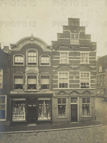 View of two houses and shops on the Wijnhaven in Delft, Wijnhaven No. 15 and No. 16, photograph,