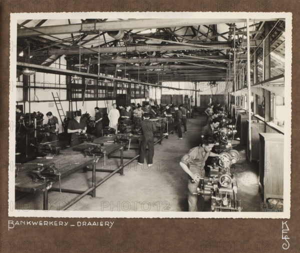 Bench workshop in the Queen Emma School, photograph, View of the bench workshop or turning shop in