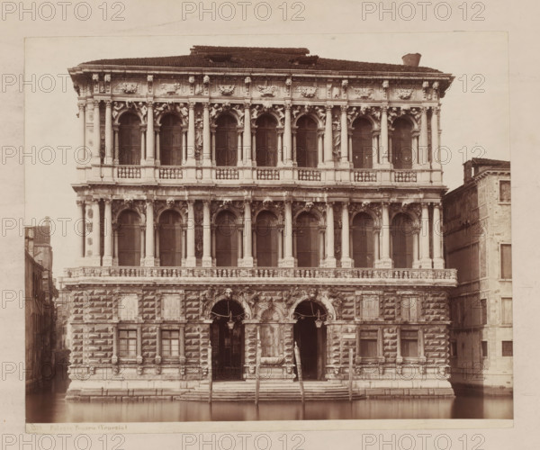 Palazzo Pesaro (Venezia), View of the Palazzo Pesaro in Venice, Italy, photograph, inscription: 'Pl