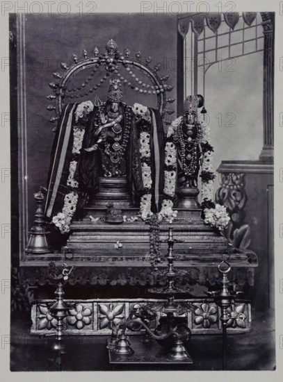 Sculptures for worship of Shiva-Nataraja and Parvati inside the Meenakshi temple at Madurai, Tamil