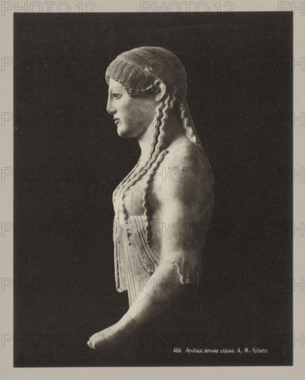 686 Archaic female statue. AM Athens, Archaic statue of a woman, photograph, number: '39.', Athens,
