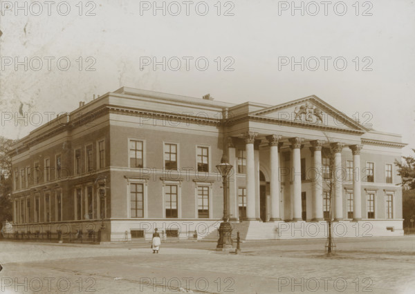 Palace of Justice in Leeuwarden, photograph, Leeuwarden, 1890 - 1910, photographer, paper,