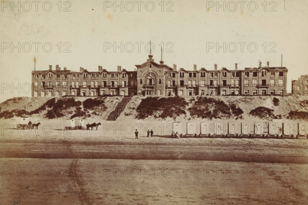 Exterior of the Oranje Hotel in Scheveningen, photograph, inscription: 'CP Wollrabe sen., The plate