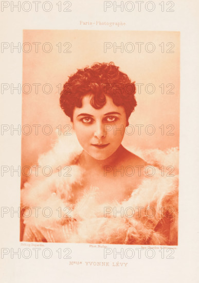Portrait of Yvonne Lévy, Melle Yvonne Lévy, page, photomechanical print, photographer: Félix Nadar,