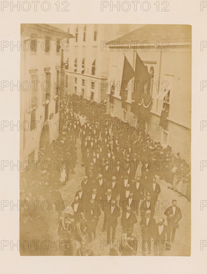 Funeral procession of Henri d'Artois, photograph, page, photographer: A. Vallois, Göritz (Austria),