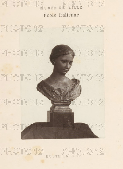 Wax bust of a woman, Bust en cire, page, photomechanical print, inscription: 'Musée de Lille Ecole