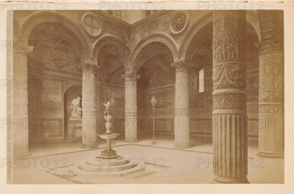Firenze. Cortile di Palazzo Vecchio, riordinato nel 1434 da Michelozzi, Courtyard of the Palazzo