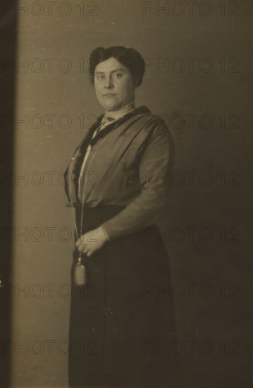 Portrait of Aagje Nieuwmeijer, quick photo, Agatha Jacoba ('Aagje') Nieuwmeijer, profession