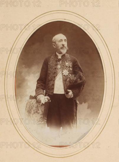 Portrait of Jules Claretie, album page, photograph, cabinet photograph, This photo is part of an