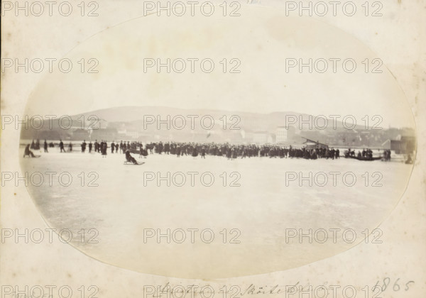Skaters in Christiania, Christiania Sköiteklub, photograph, Part of an English family album with