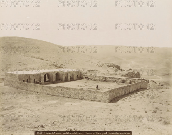 Khan al-Ahmar.- Khan al-Ahmar: Scene of the 'Good Samaritan' episode., Walled building in Khan
