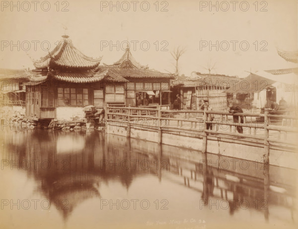 View of a temple the Shanghai, photograph, inscription: 'Sze Yuen Ming Co. 3 4, 42, Nanking Road',