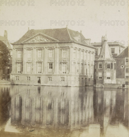 Mauritshuis The Hague, seen from the Lange Vijverberg, View of the Hofvijver and the Mauritshuis in