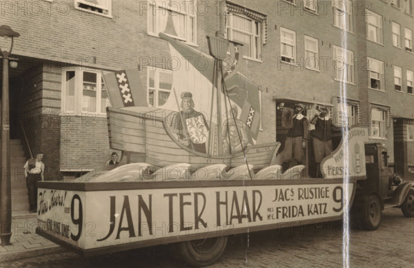 Decorated float of the political party List 9 during a parade in Amsterdam, photograph, postcard,