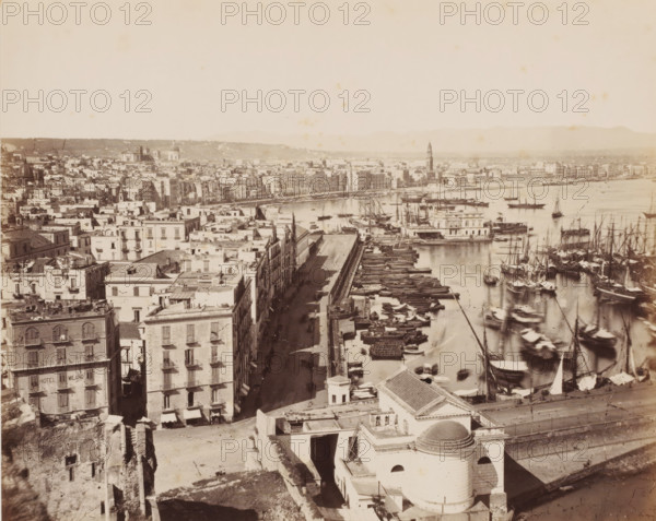Port et rivière Carmine, View of the port of Naples and the river, Italy, Naples, photograph,