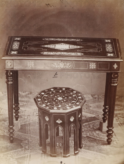 Table and stool with inlay, No 20 Tavola, Tambouret, photograph, page, number: '1., 2.',