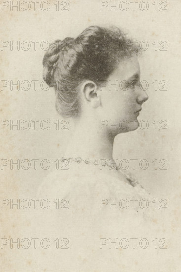 Portrait of Wilhelmina, Queen of the Netherlands, photomechanical print, photographer: Adolphe
