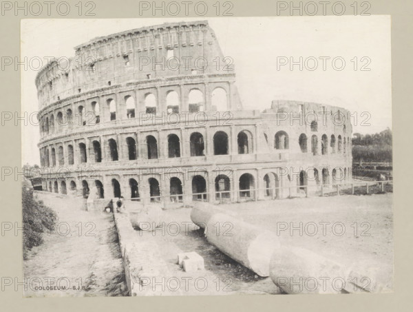 Coloseum, page, photomechanical print, photographer: Samuel J. Beckett, Rome, c. 1890 - c. 1900,