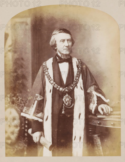Manchester town hall, book, inscription: 'In commemoration, Hall Sub-Committee.', inscription: 'ex