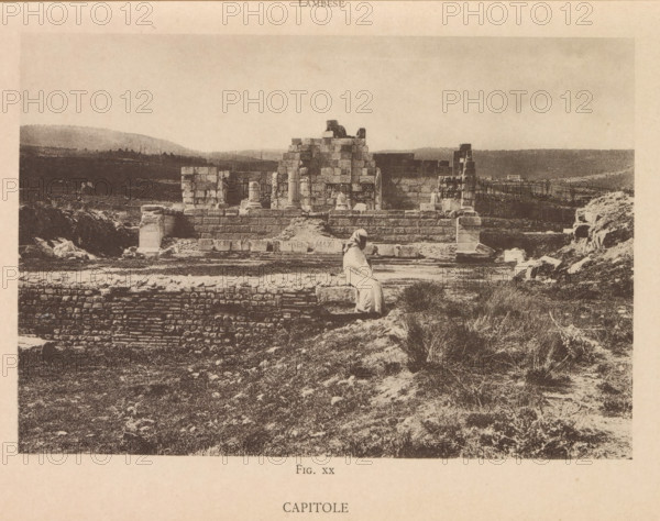 Capitole, View of a Roman ruin at Lambaesis in Algeria, page, photomechanical print, number: 'Fig.