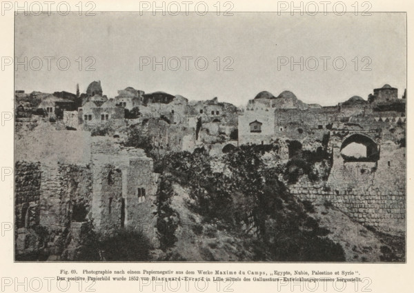 Adjutant des Fürsten Danilo von Montenegro. Nach einem Papiernegativ von P. Jovanovits, Belgrad
