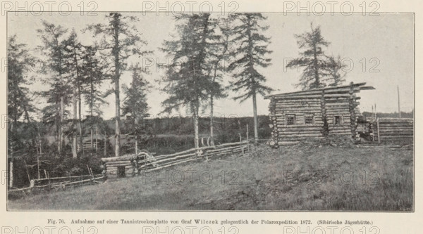 Exterior of a hunting hut in Siberia, Sibirische Jägerhütte, page, photomechanical print,