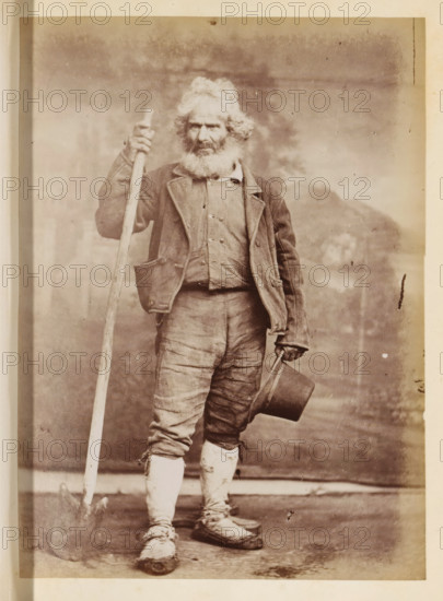 Portrait of an unknown man with a shovel and a hat in his hand, photograph, page, Rome, c. 1850 -