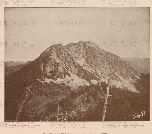 View of a mountain peak in the Dachstein Mountains, Ansicht des Blassen von der Hohen Scheibe,