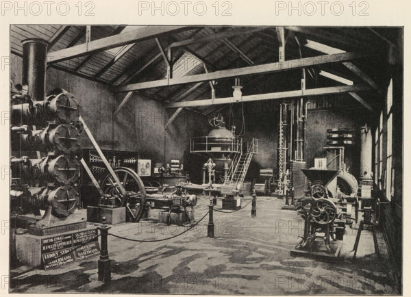 Pohled do vnitr pavilonu firmy Novak a Jahn v Praze, Interior of an engine room with an exhibition