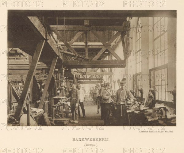 Machine shop. (West side), Interior with employees of the machine factory of Gebroeders Stork & Co,
