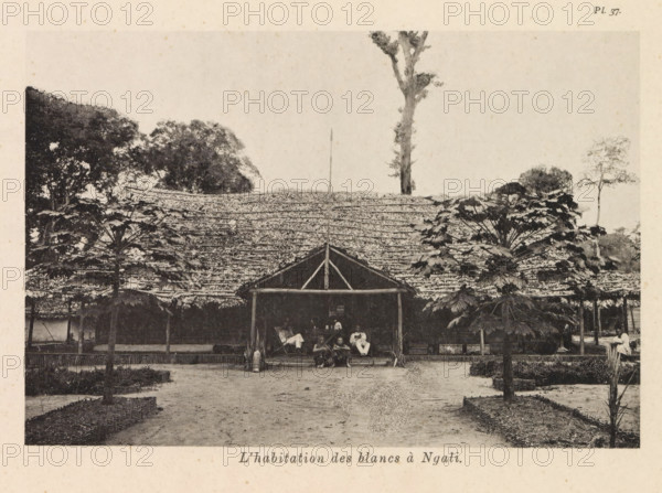 L'habitation des blancs à Ngali, Exterior of a house in Ngali, page, photomechanical print, number: