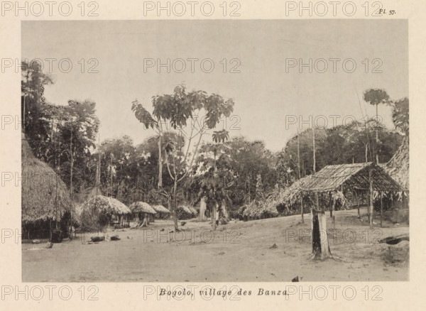 Bogolo, village des Banza, Houses in Bogolo, page, photomechanical print, number: 'Pl. 57.',
