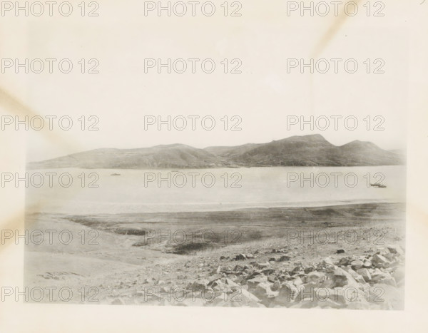 View of the bay at Port Arthur, page, photomechanical print, number: '9', photographer: AN Ljupova,