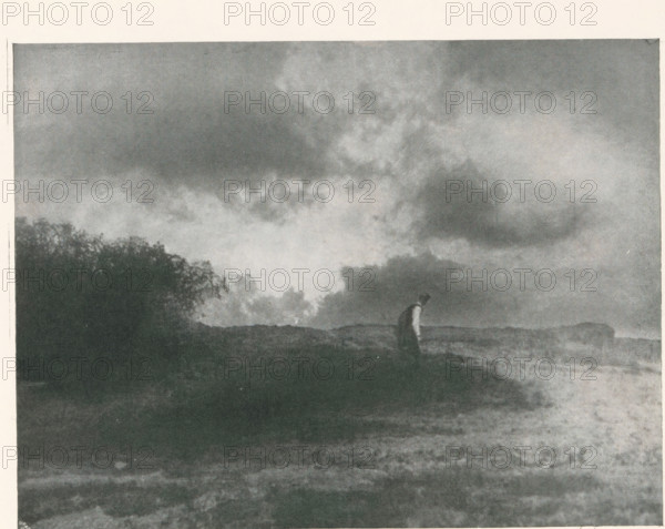 Man in a landscape, page, photomechanical print, photographer: Scholz, Th. & R., cliché maker: