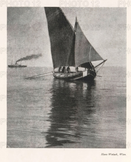 Sailing ship on open water, page, photomechanical print, photographer: Hans Watzek, cliché maker: