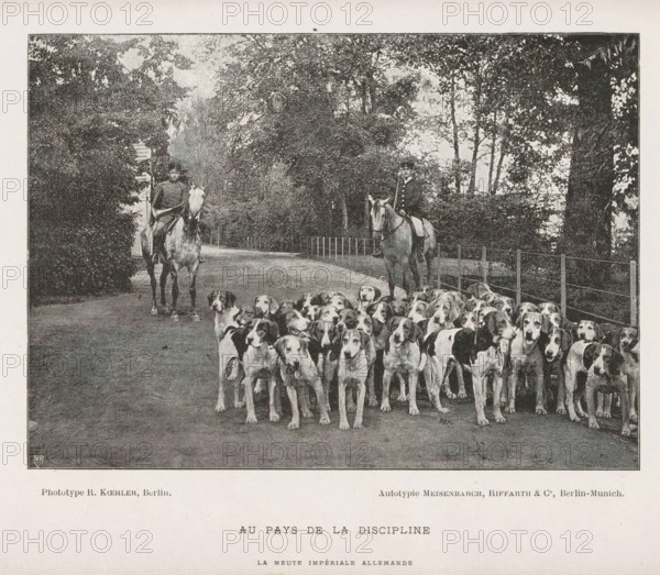 View of a group of dogs in front of two unknown men on horseback, probably for hunting, Au pays de