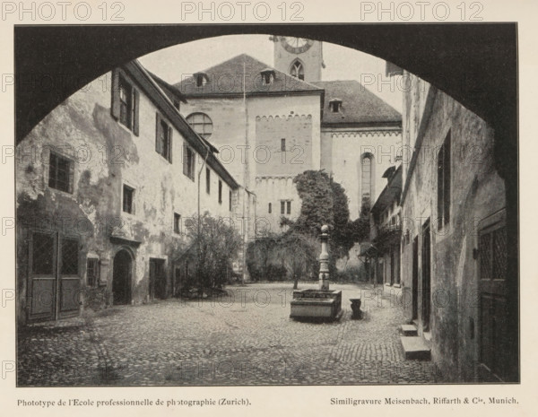Fraumünsteramt, Courtyard of the Fraumünster Monastery in Zurich, page, photomechanical print,