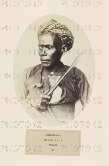 Portrait of an unknown man with a spear from the Dowania tribe of Assam, photograph, page, number: