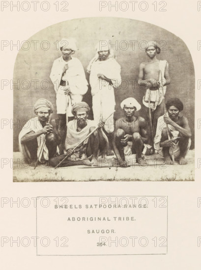Portrait of a group of people from the Bhil tribe of the Satpura mountains, Sagar, Madhya Pradesh,