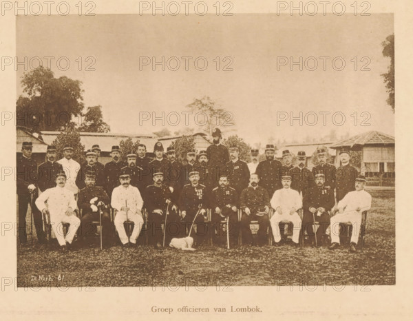 Group portrait of officers of Lombok, Group of officers of Lombok, page, photomechanical print,