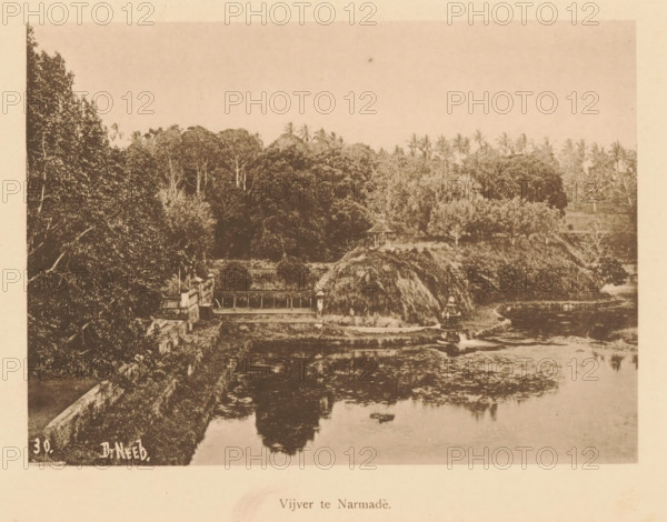 View of a water at Narmada, Pond at Narmade, page, photomechanical print, maker: Christiaan Johan