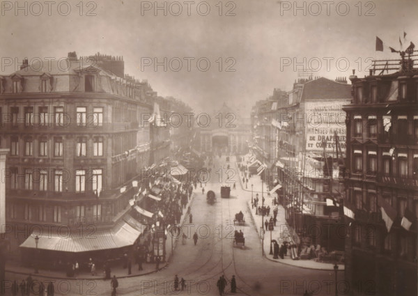 Lille, vue de la Rue de la Gare, View of the Rue Faidherbe with the train station in Lille, page,